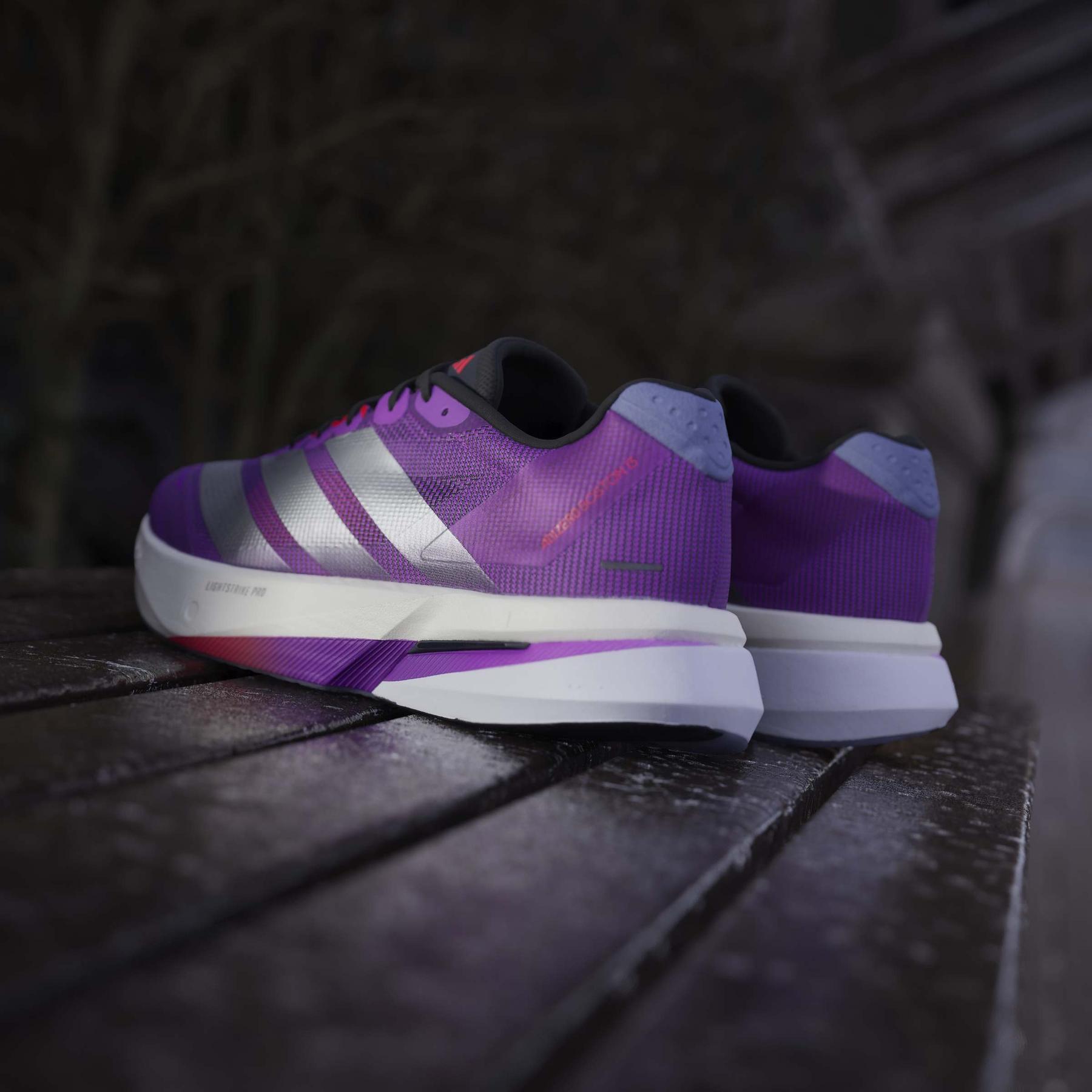 product/a/d/adidas_js4943_19_footwear_photography_heromrktng_view_6-nw091725.jpg