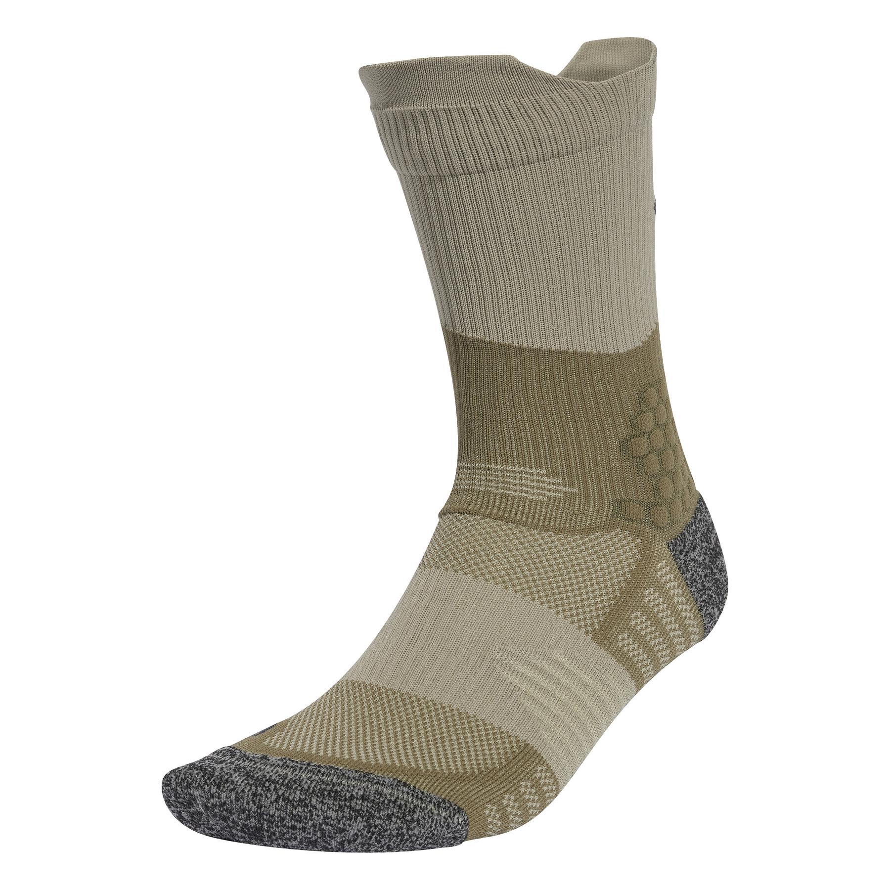 product/a/d/adidas_jv5932_olistr-silpeb-carbon_1.jpg