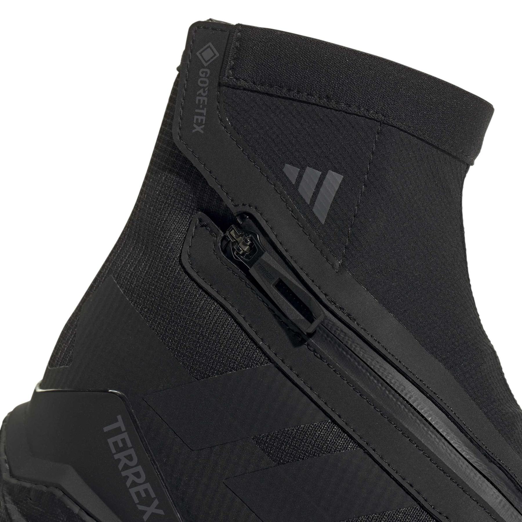 product/a/d/adidas_ki8655_9_footwear_photography_detail_view_2_white-nw091725.jpg