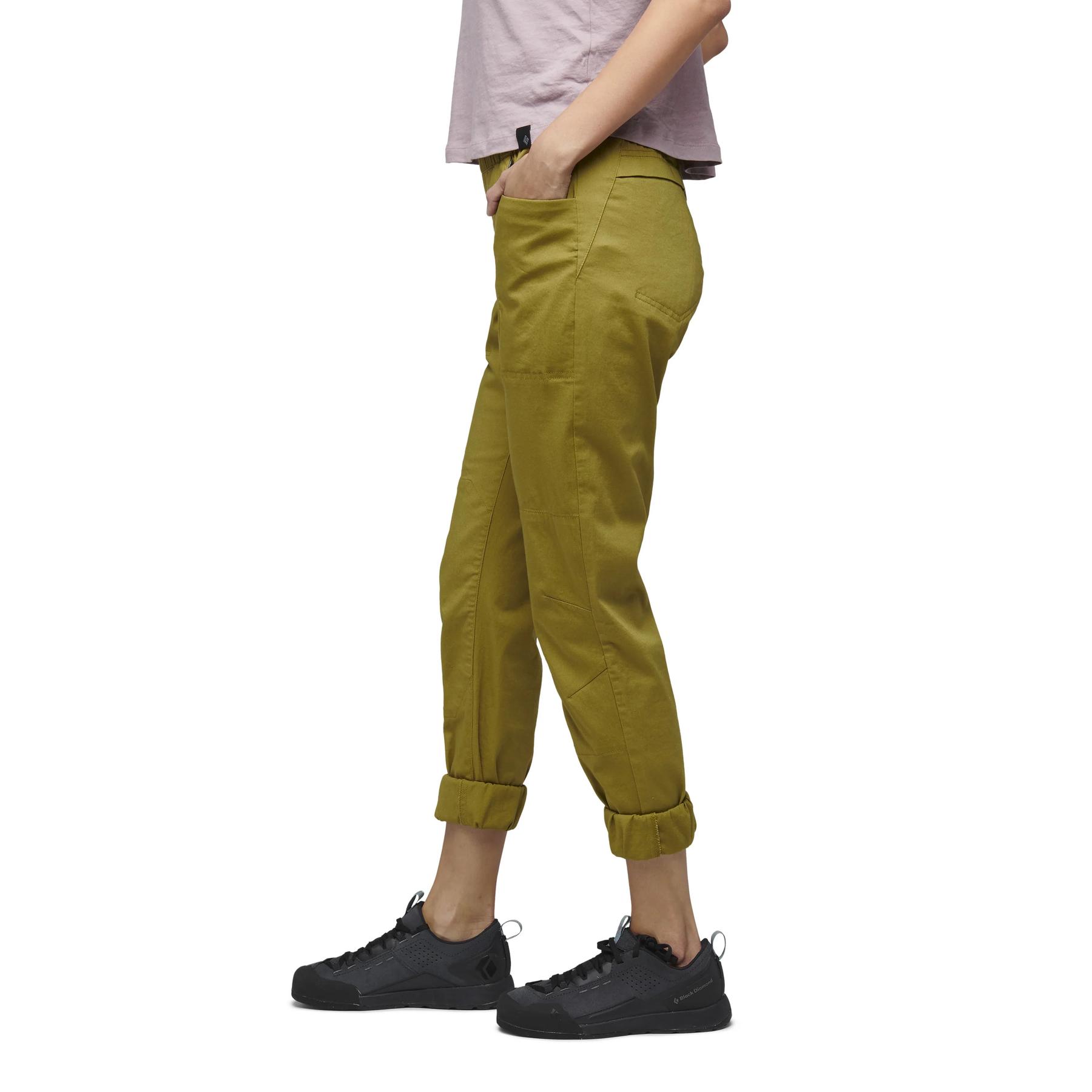 product/b/l/black-diamond_ap750061-3039_camp-green_3.jpg