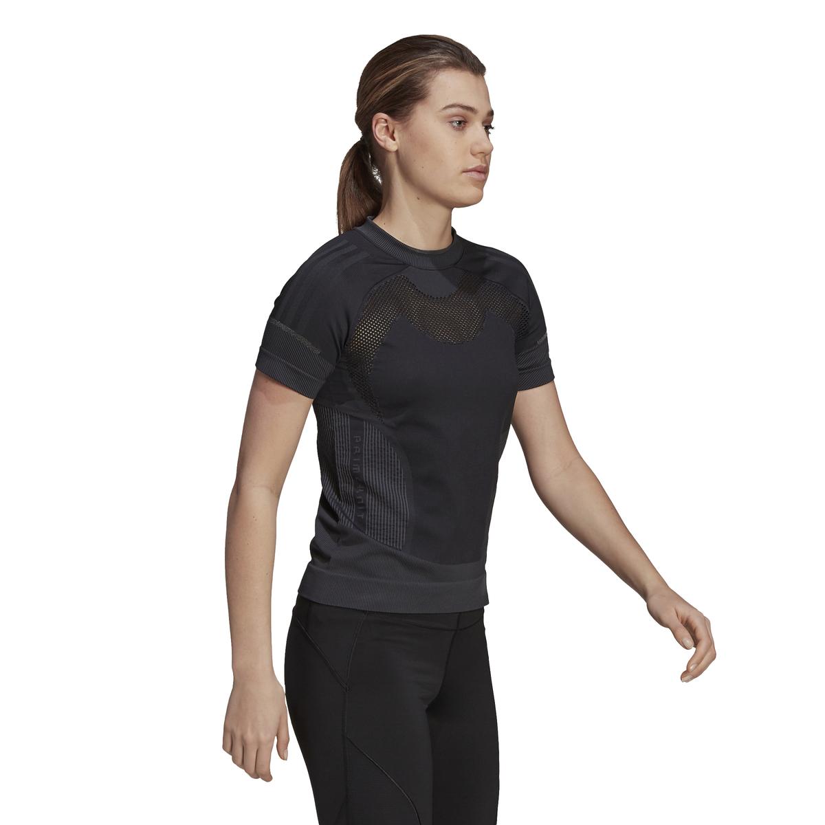 product/g/k/gk3754_app_on-model_walking_white.jpg