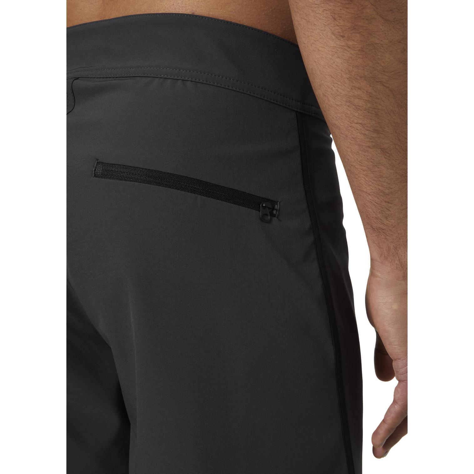 product/h/e/helly-hansen_30383-980_ebony_1.jpg