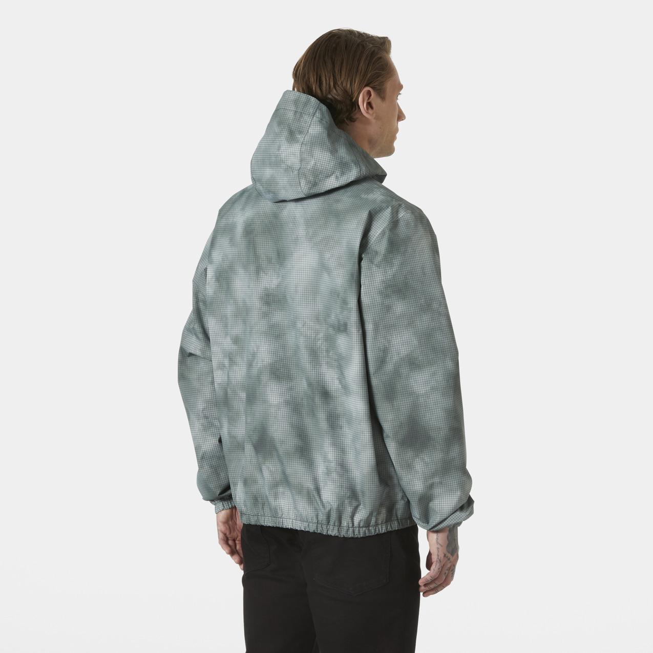 product/h/e/helly-hansen_54280-990_black-yu-spray-print-aop_5.jpg