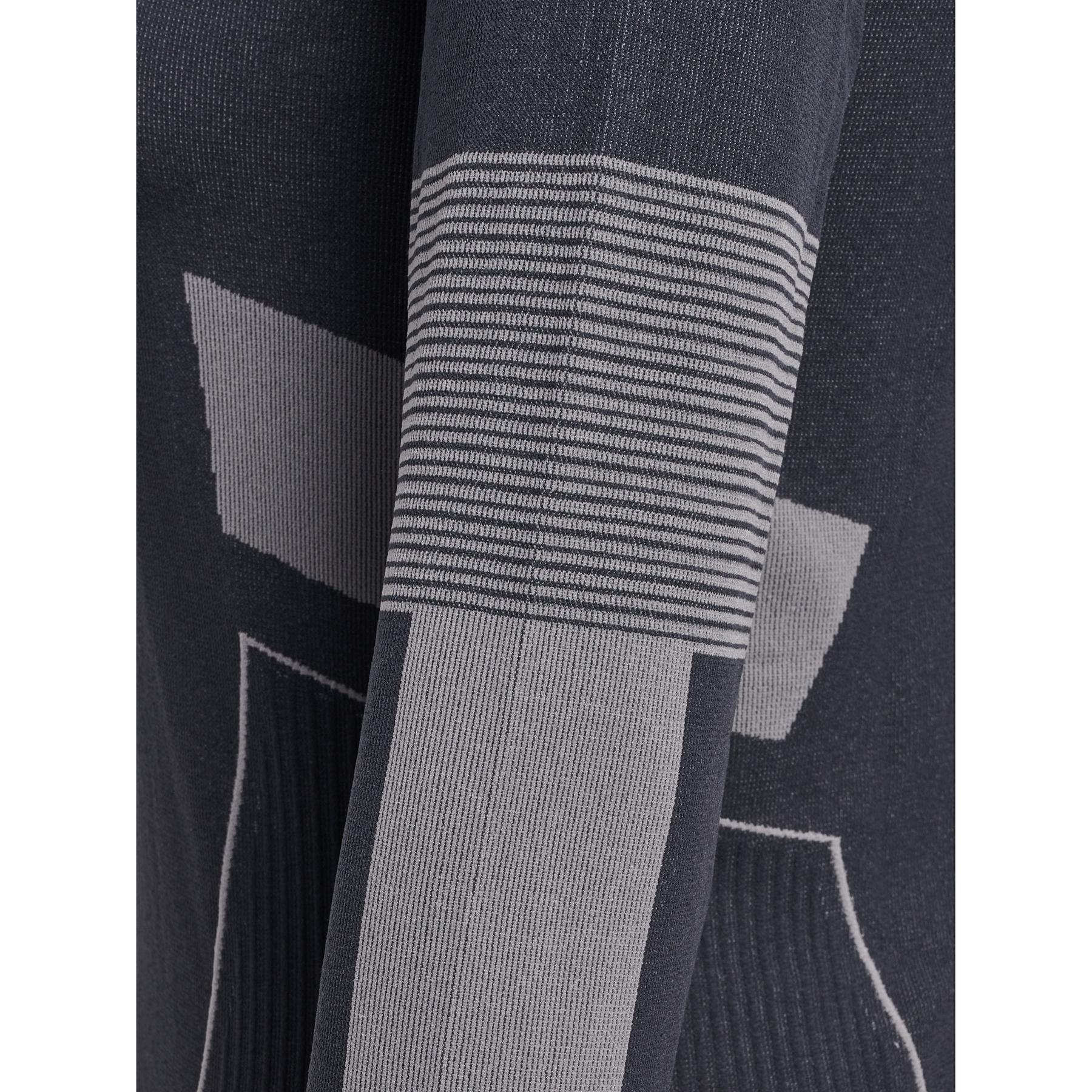 product/h/u/hummel_228268-2203_obsidian_3.jpg