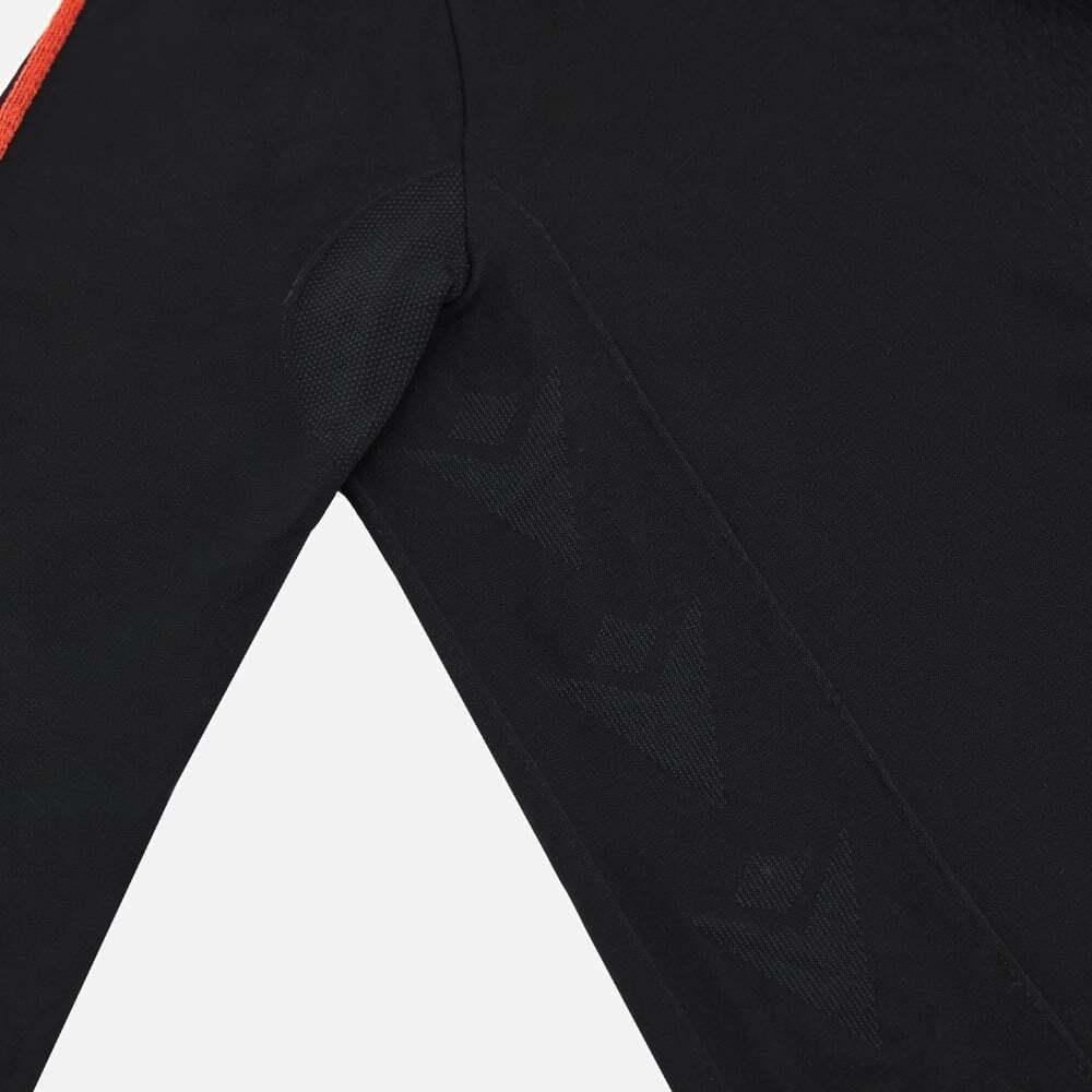 product/m/a/macron_38040163_noir-orange_5.jpg