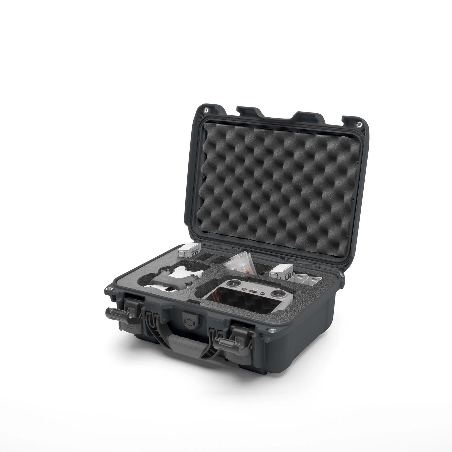 product/n/a/nanuk_915s-080gp-0a0-c1589_graphite_1.jpg
