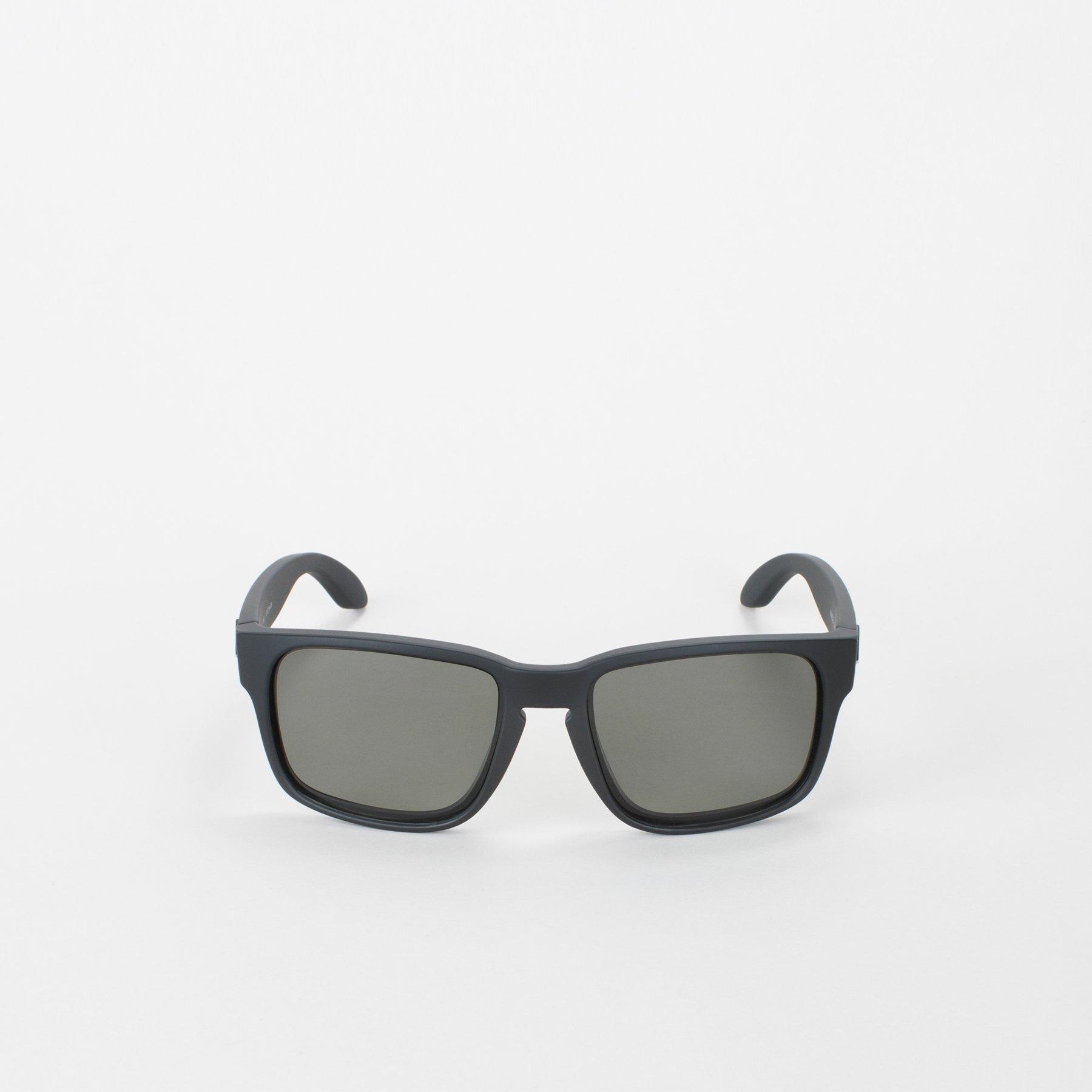 product/o/u/out-of_2s010211_black-the-one-nero_2.jpg