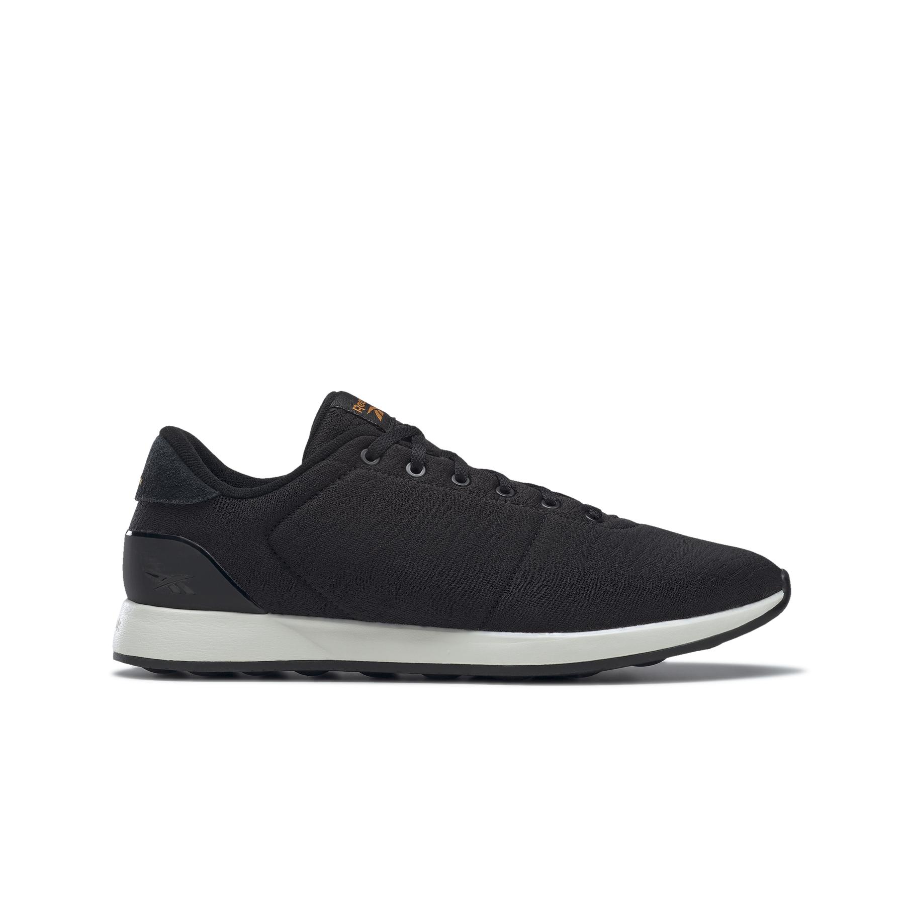 product/r/e/reebok_fz5539_1_footwear_photography_side_lateral_center_view_white_000.jpg