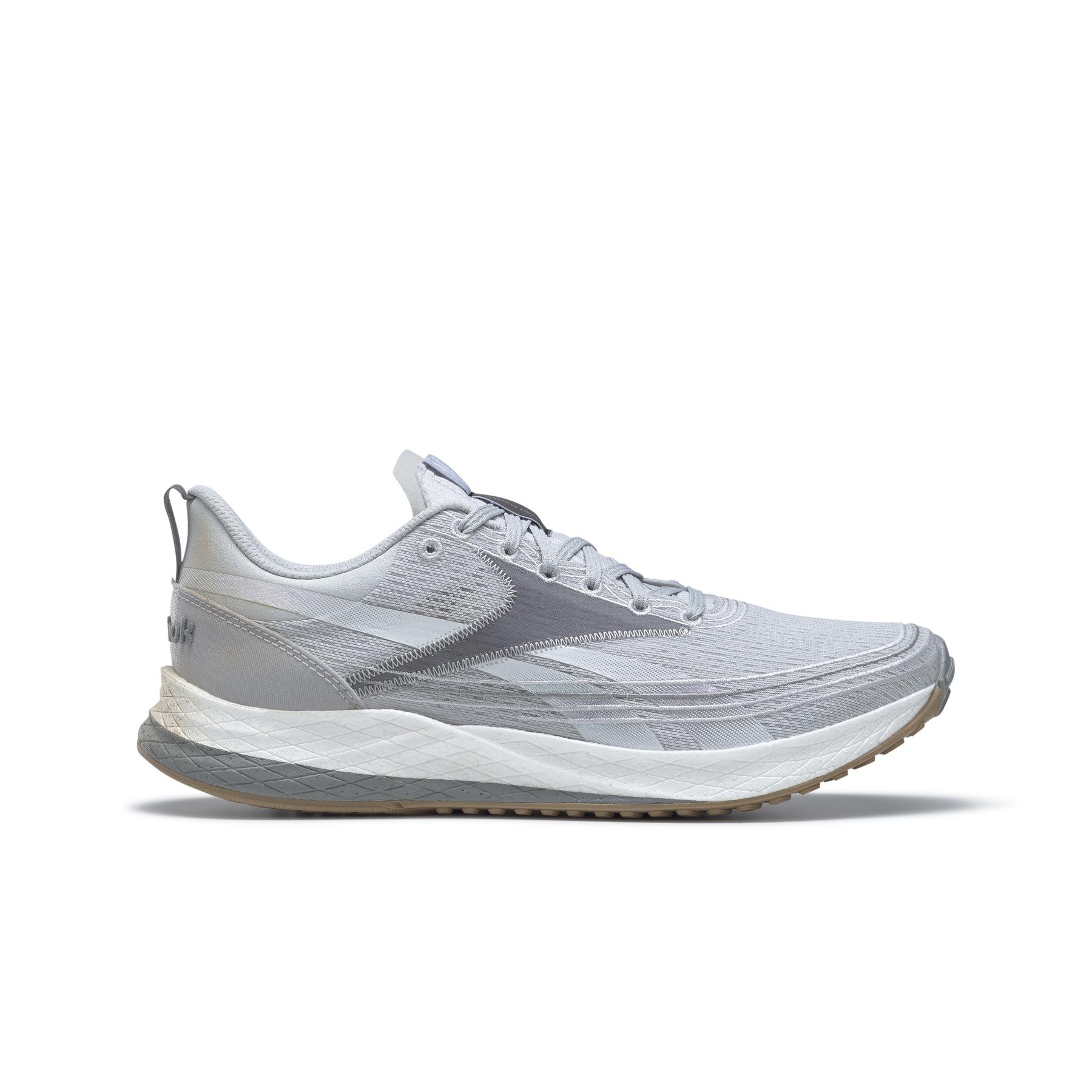 product/r/e/reebok_gy2387_1_footwear_photography_side_lateral_center_view_white_000.jpg