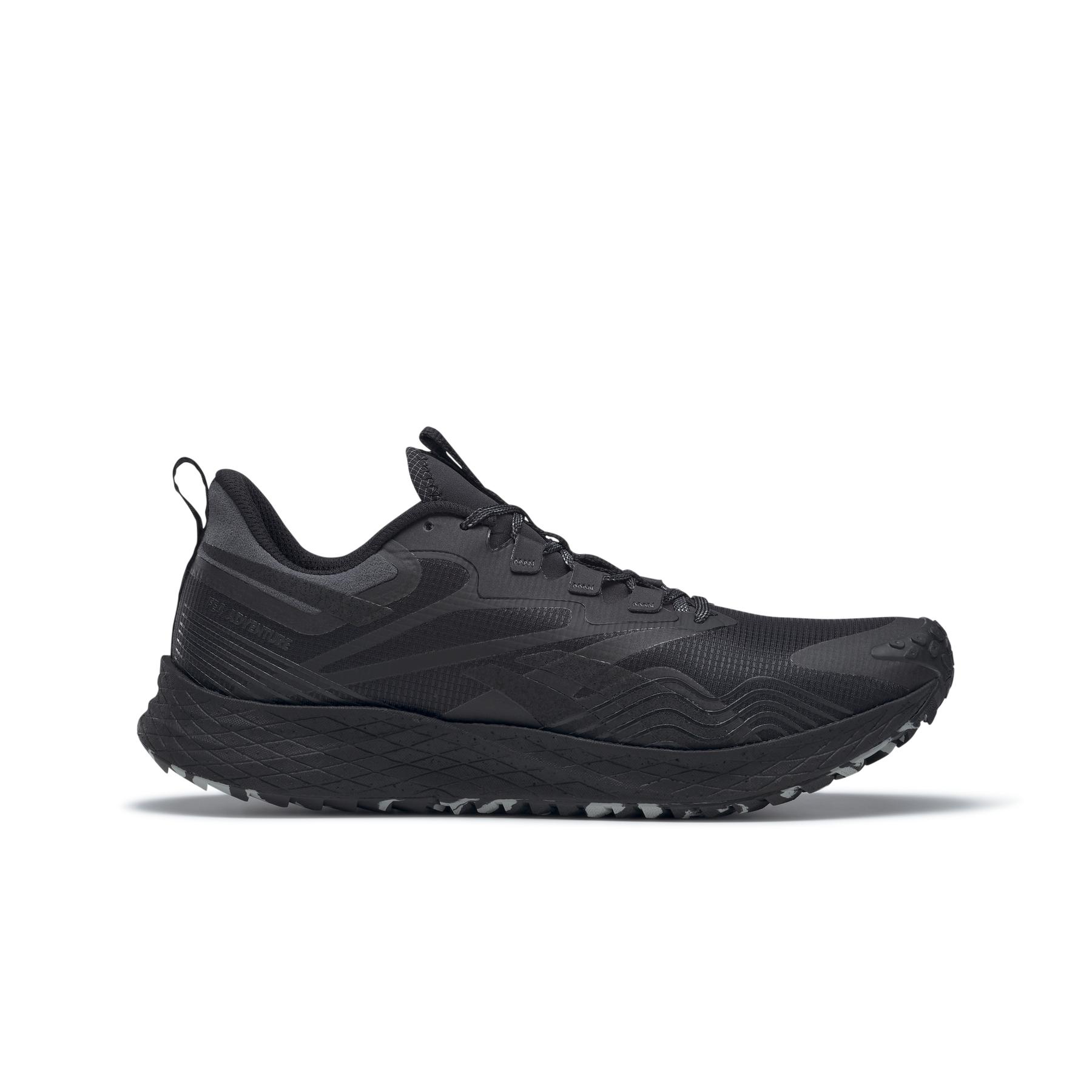 product/r/e/reebok_gz1405_1_footwear_photography_side_lateral_center_view_white_000.jpg