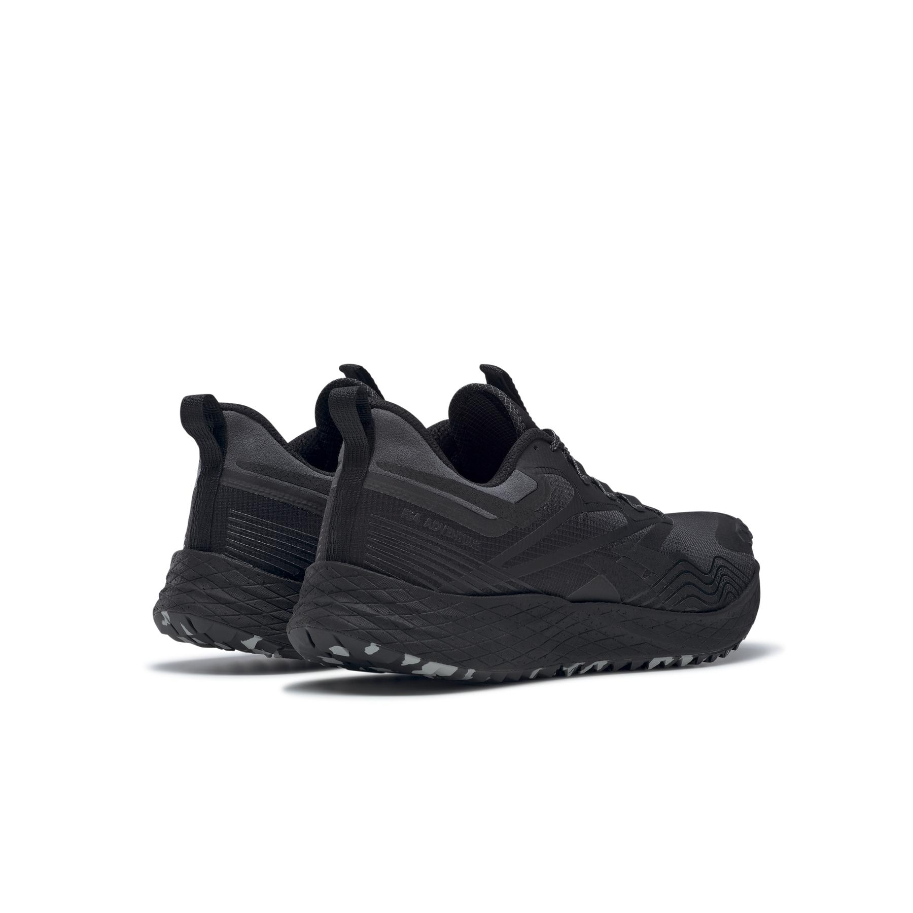 product/r/e/reebok_gz1405_6_footwear_photography_back_lateral_top_view_white_000.jpg