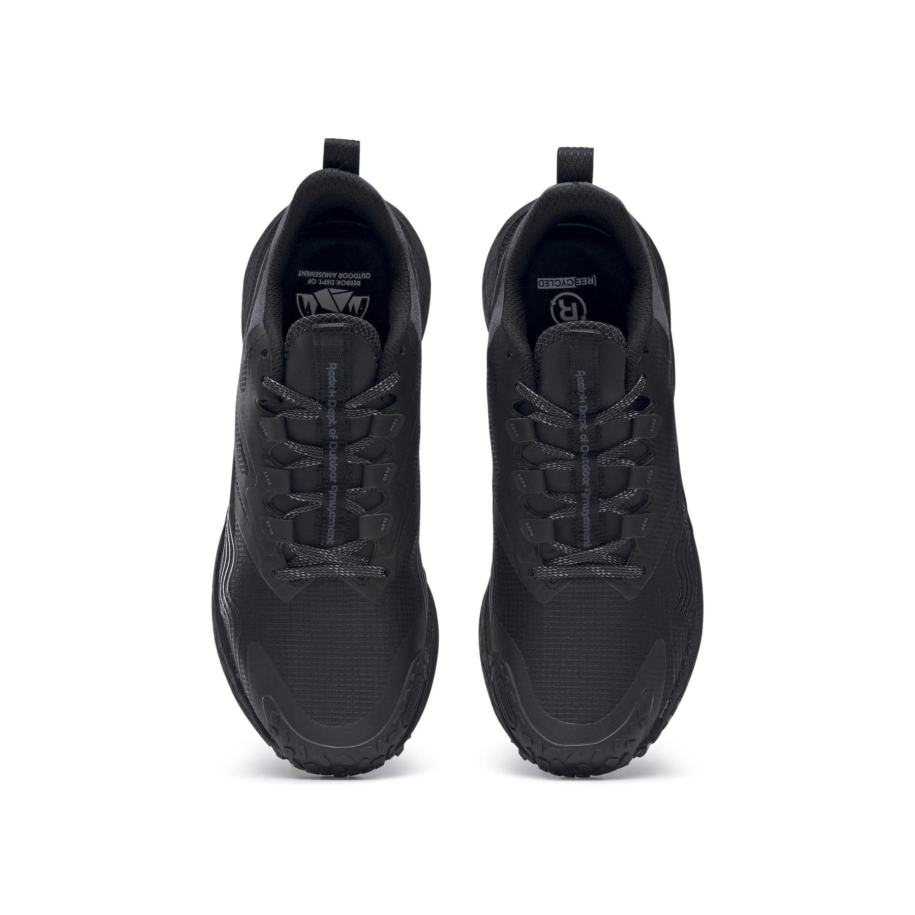 product/r/e/reebok_gz1406_2_footwear_photography_top_portrait_view_white_000.jpg