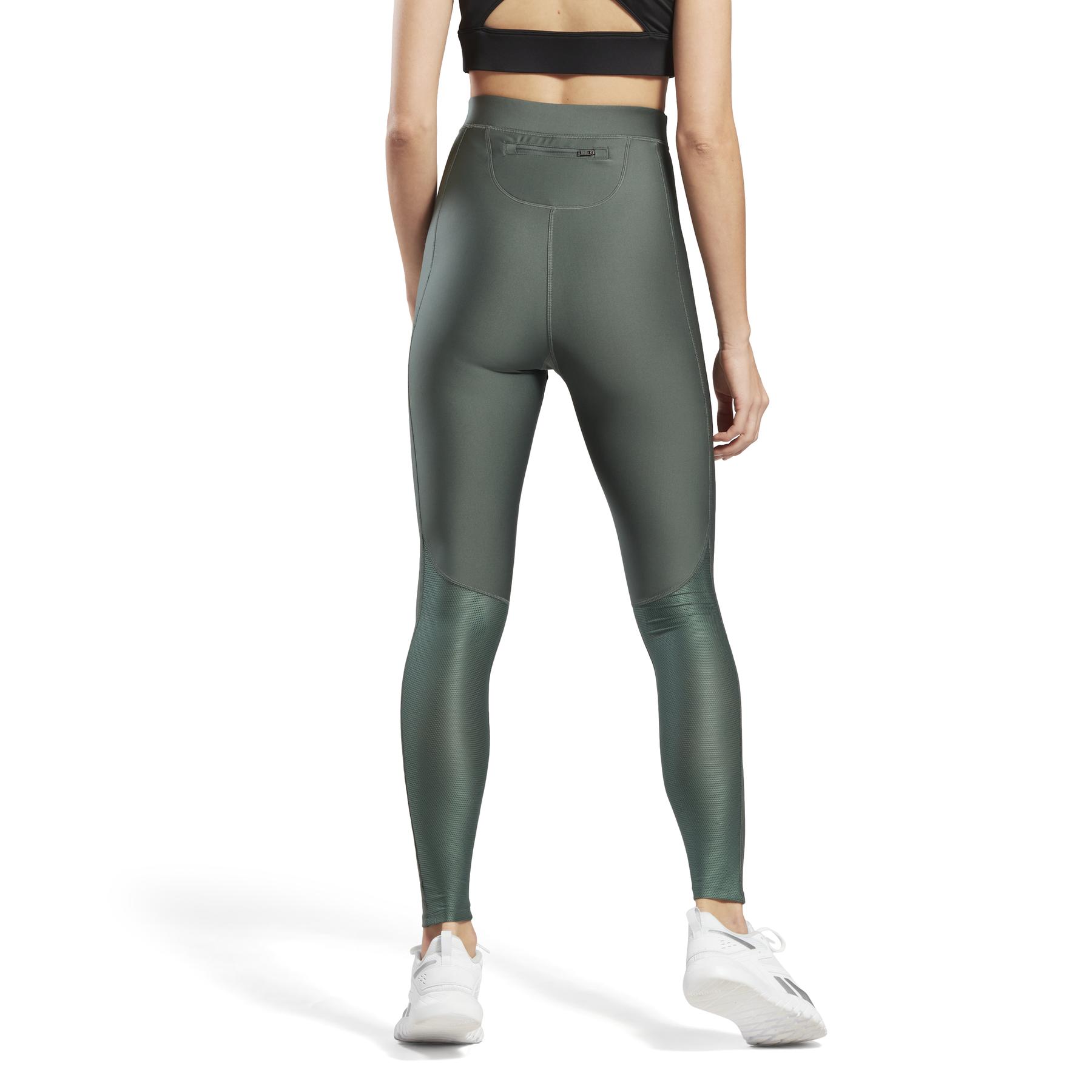 product/r/e/reebok_ht4939_3_apparel_on_model_back_view_white.jpg
