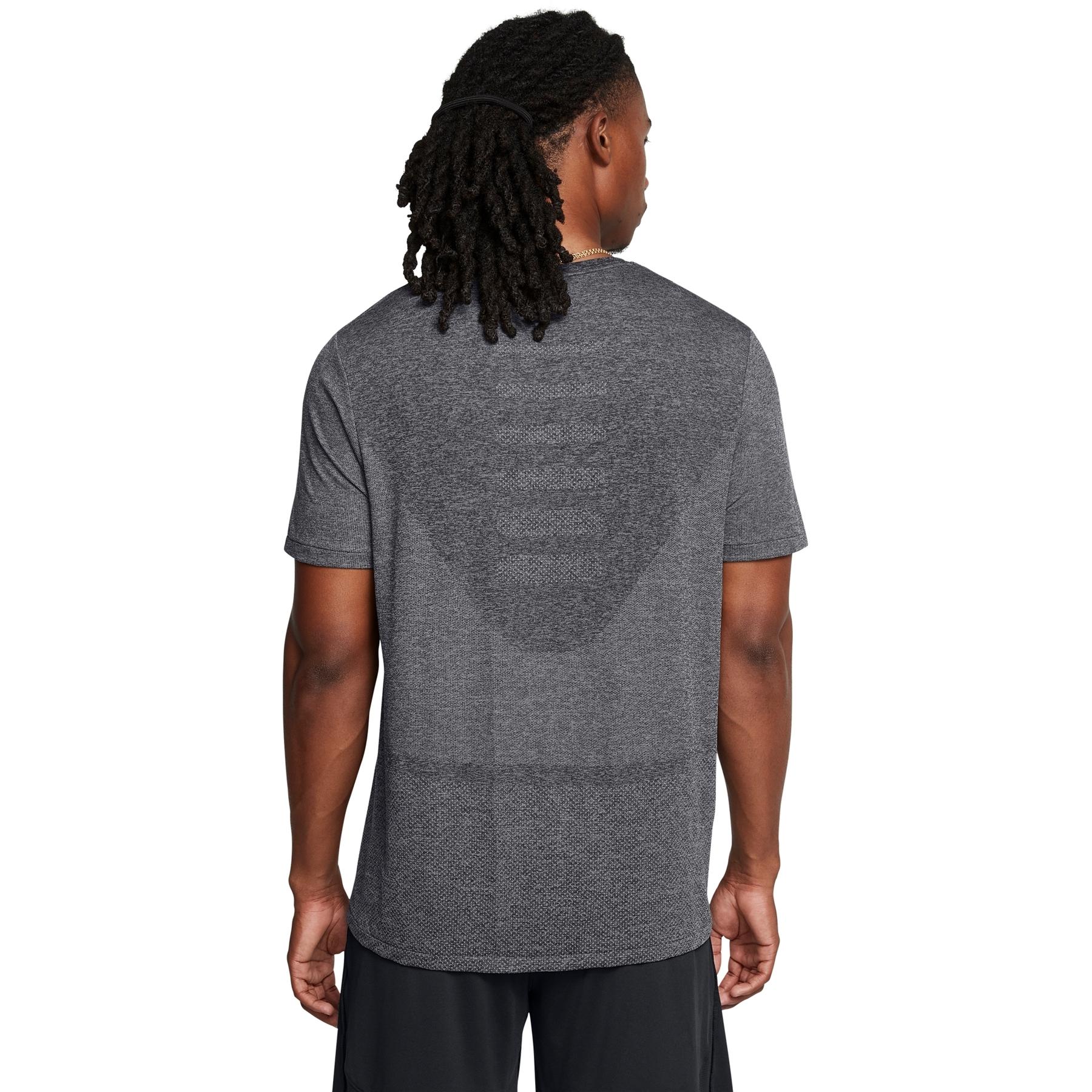 product/u/n/under-armour_1375692-015_1_1.jpg