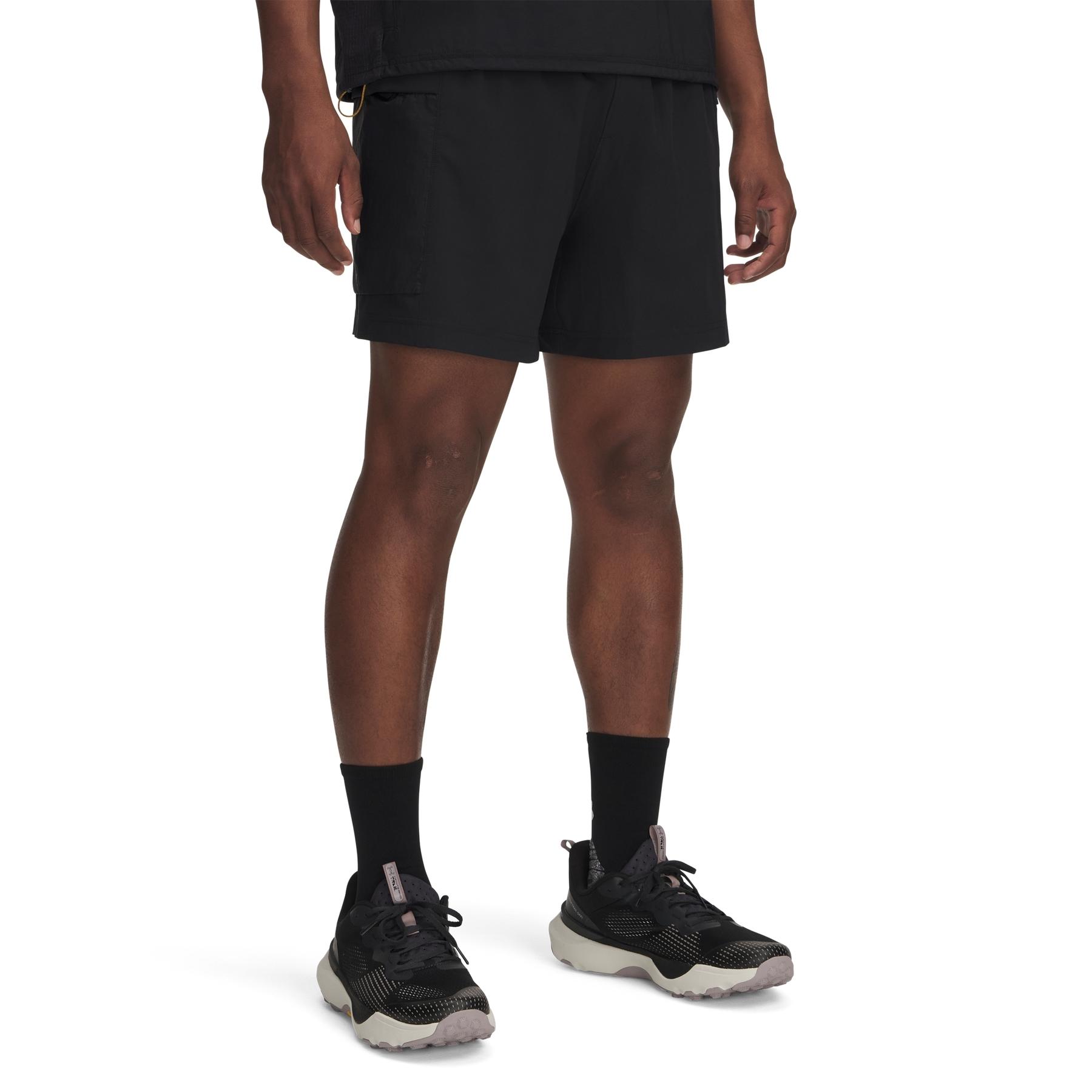 product/u/n/under-armour_1383236-002_0_0.jpg