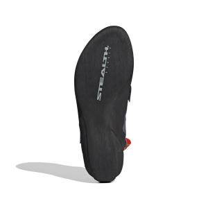 product/a/d/adidas_ee8935_4_footwear_photography_bottom_view_white_000.jpg