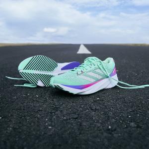 product/a/d/adidas_gv9090_16_footwear_photography_heromrktng_view_1_white_000.jpg