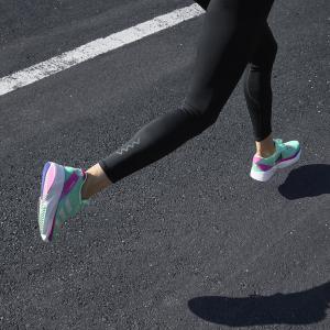 product/a/d/adidas_gv9090_17_footwear_photography_heromrktng_view_2_white_000.jpg