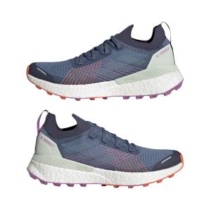 product/a/d/adidas_gx2251_12_footwear_photography_mirrored_pair_view_white_000.jpg