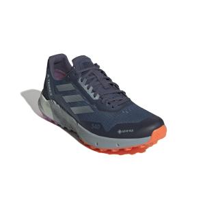 product/a/d/adidas_gx8674_6_footwear_photography_front_lateral_top_view_white_000.jpg