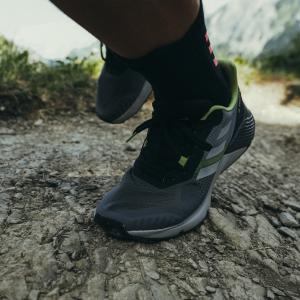 product/a/d/adidas_gz9034_12_footwear_photography_heromrktng_view_1_white_000.jpg