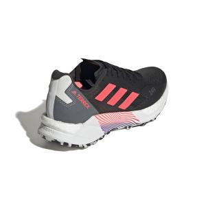 product/a/d/adidas_gz9037_7_footwear_photography_back_lateral_top_view_white_000.jpg