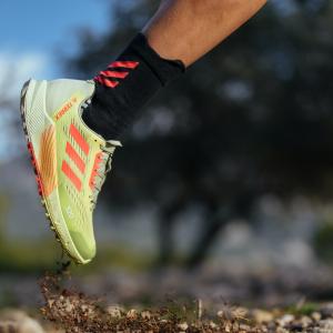 product/a/d/adidas_h06575_14_footwear_photography_heromrktng_view_2_white_000.jpg