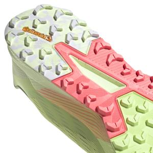 product/a/d/adidas_h06575_9_footwear_photography_detail_view_2_white_000.jpg