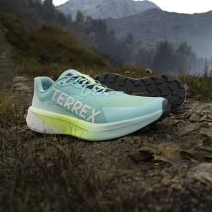 product/a/d/adidas_hp3686_21_footwear_photography_heromrktng_view_8-nw091625.jpg
