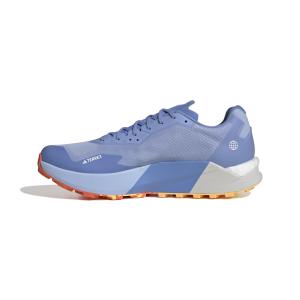product/a/d/adidas_hr1082_5_footwear_photography_side_medial_center_view_white_000.jpg