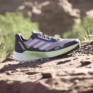 product/a/d/adidas_id2504_16_footwear_photography_heromrktng_view_3.jpg