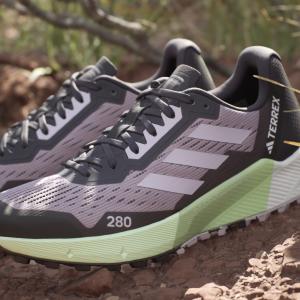 product/a/d/adidas_id2504_22_footwear_photography_heromrktng_view_9.jpg