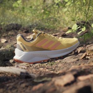 product/a/d/adidas_id7720_16_footwear_photography_heromrktng_view_3_white-nw032224.jpg