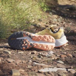 product/a/d/adidas_id7720_17_footwear_photography_heromrktng_view_4_white-nw032224.jpg
