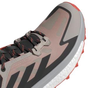 product/a/d/adidas_ie5111_8_footwear_photography_detail_view_1_white.jpg