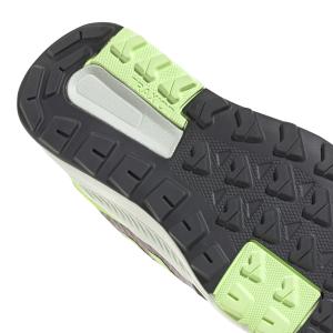 product/a/d/adidas_ie7604_8_footwear_photography_detail_view_1_white.jpg