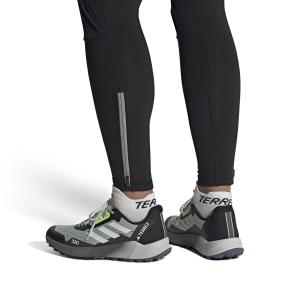product/a/d/adidas_if2571_11_footwear_on_model_front_view_white.jpg