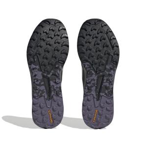 product/a/d/adidas_if2571_4_footwear_photography_bottom_view_white.jpg