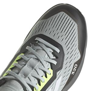 product/a/d/adidas_if2571_9_footwear_photography_detail_view_2_white.jpg