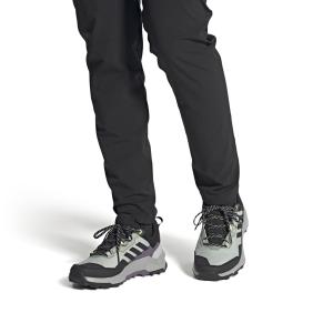 product/a/d/adidas_if4863_11_footwear_on_model_front_view_white-nw091625.jpg