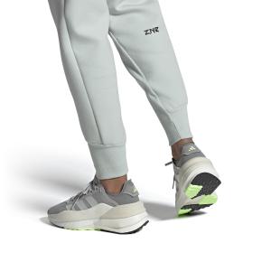 product/a/d/adidas_ig1744_11_footwear_on_model_front_view_white.jpg
