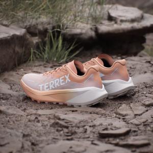 product/a/d/adidas_ig6582_19_footwear_photography_heromrktng_view_6.jpg
