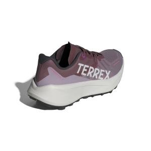 product/a/d/adidas_ig6583_7_footwear_photography_back_lateral_top_view_white.jpg
