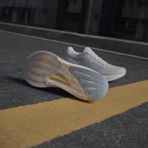 product/a/d/adidas_ig7512_19_footwear_photography_heromrktng_view_4_white-nw032224.jpg