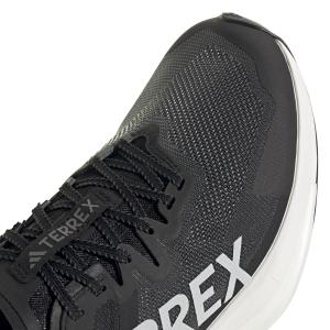 product/a/d/adidas_ig8017_8_footwear_photography_detail_view_1_white.jpg
