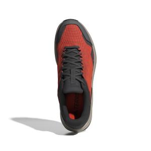 product/a/d/adidas_ig8930_3_footwear_photography_top_portrait_view_white.jpg