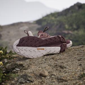 product/a/d/adidas_ih0614_17_footwear_photography_heromrktng_view_4-nw091625.jpg