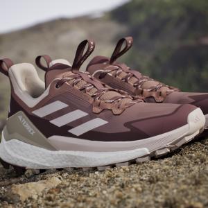 product/a/d/adidas_ih0614_22_footwear_photography_heromrktng_view_9-nw091625.jpg