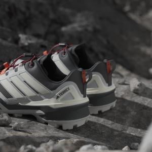 product/a/d/adidas_ih2802_cblack-owhite-greone_19.jpg
