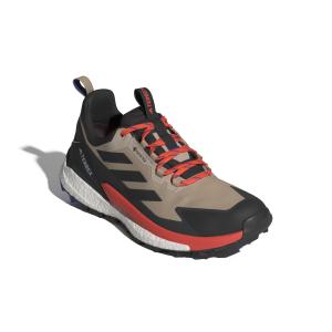 product/a/d/adidas_ih3536_6_footwear_photography_front_lateral_top_view_white.jpg